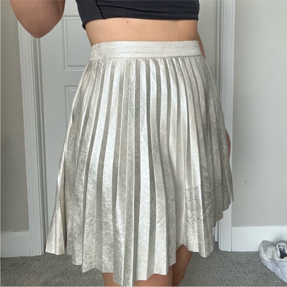 Elegant Cream Pleated Skirt